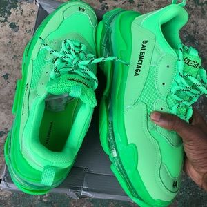 Balenciaga Triple S Neon Green (US 11, EUR 44)